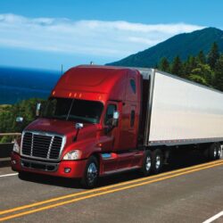 Wide HD Freightliner Cascadia Trucks Wallpapers