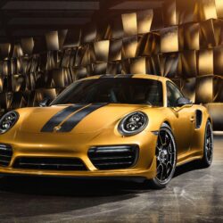 Download 14 Porsche 911 Turbo S Wallpapers
