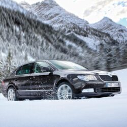 Skoda Superb in the Snow wallpapers
