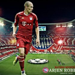 Bayern Arjen Robben on the backgrounds of the football field