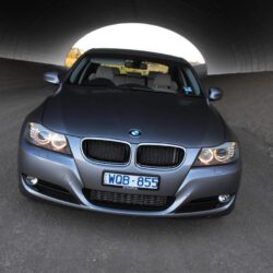Celebrity Motorcycle: Used cars for sale 2009 BMW 320d with