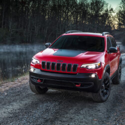 2019 Jeep Cherokee Trailhawk Wallpapers
