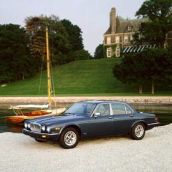 Jaguar XJ6 photos