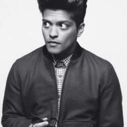 Bruno Mars htc one wallpapers