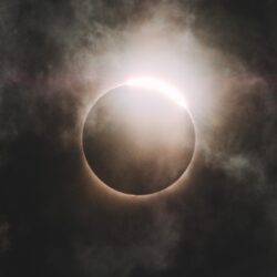 Wallpapers Weekends: Solar Eclipse 2017 for Mac, iPhone, iPad, and