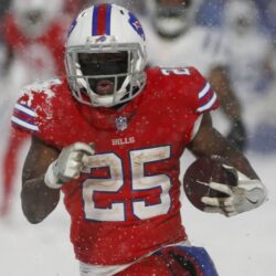 LeSean McCoy wins game with dash through snow in OT