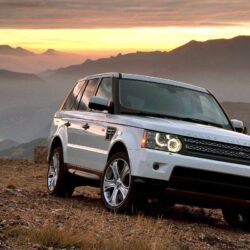 Land Rover Range Rover 2010, 2011, and 2012 Wallpapers