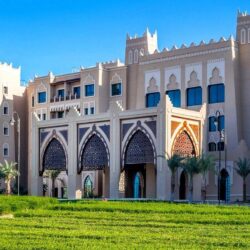 Modern: Palace Hotel Aden Yemen Yemeni Architecture Scenery