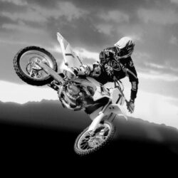 bike stunts wallpapers Collection
