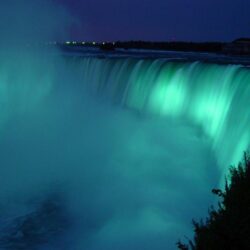 Niagara Falls Green At Night Wallpapers Wallpapers