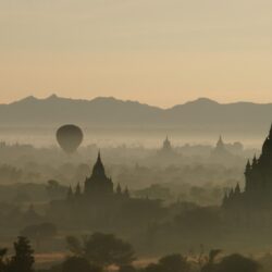 Hot Air Balloons Over North Guni Bagan Myanmar ❤ 4K HD Desktop