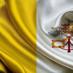 Wallpapers flag, coat of arms, fon, flag, vatican, the Vatican, coat