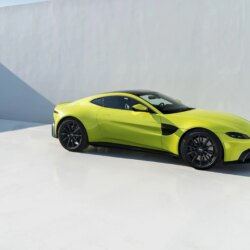 2018 Aston Martin Vantage 4K 5 Wallpapers