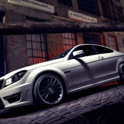 White Mercedes Benz C63 AMG Street Night HD Wallpapers