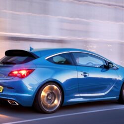 Vauxhall Astra VXR 2012 Wallpapers