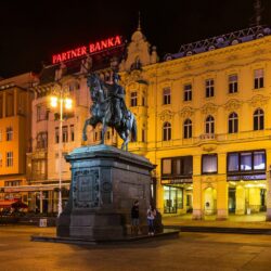 Pictures City of Zagreb Croatia Monuments Street lights