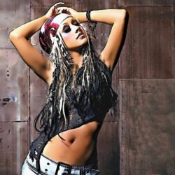 Christina Aguilera Posing wallpapers