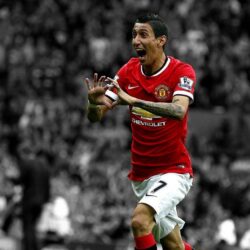 Made this Di Maria wallpaper, thought some of you might like it