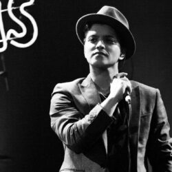 Bruno Mars on Tour HD Wallpapers