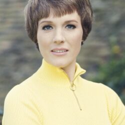 Julie Andrews photo 33 of 38 pics, wallpapers