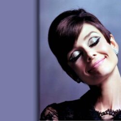 A.Hepburn Wallpapers <3