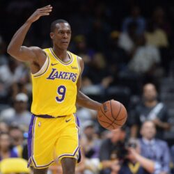 Lakers: Luke Walton calls Rajon Rondo ‘as smart as he’s ever seen