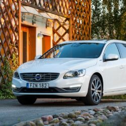 2017 Volvo V60 News and Information