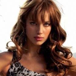 Pix For > Irina Shayk Hot Wallpapers