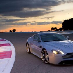 Aston Martin Vantage V12 wallpapers