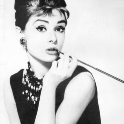 Audrey Hepburn Más
