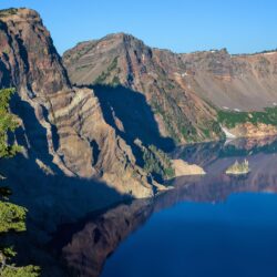 Crater Lake National Park in Oregon, USA wallpapers and image