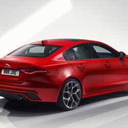 Jaguar XE R