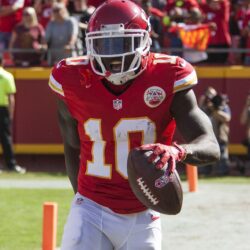 Notebook: Tyreek Hill shifts workload to offense from special
