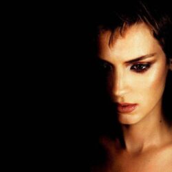 Winona Ryder Sexy Wallpapers Image
