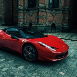 Sporty Ferrari 458 Italia Wallpapers