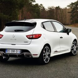 WHITE RENAULT CLIO RS 2017 REAR WALLPAPERS