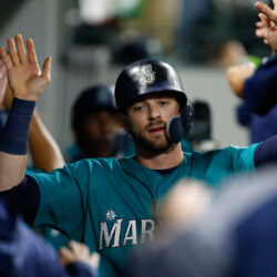 Giants should trade for Mitch Haniger after Mariners