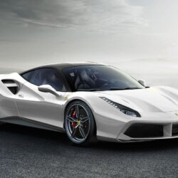 2019 FERRARI 488 PISTA SPIDER FIRST LOOK: 710