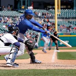 GIF of the Day: Torii Hunter tries to dupe Lorenzo Cain on routine