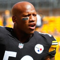 Steelers’ Ryan Shazier goes bare in frigid Pittsburgh