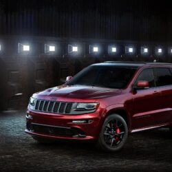 2016 Jeep Grand Cherokee SRT Wallpapers