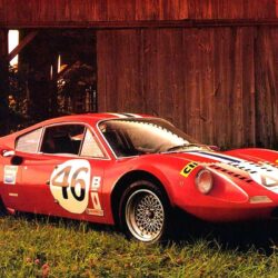 and Beautiful Ferrari Car Pictures and Wallpapers