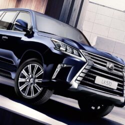 2018 Lexus LX570 Wallpapers