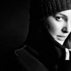 Natalie Portman, black and white