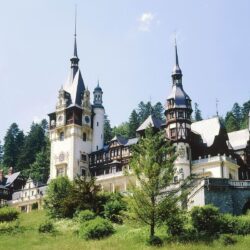 Peles castle Sinaia Transylvania Romania free desktop backgrounds