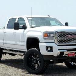 2015 GMC Sierra 2500HD CST Suspension 8